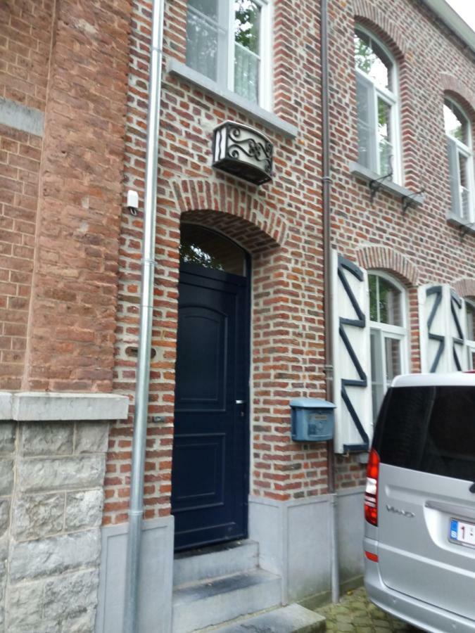 Rijhuis Vila Anseremme Exterior foto